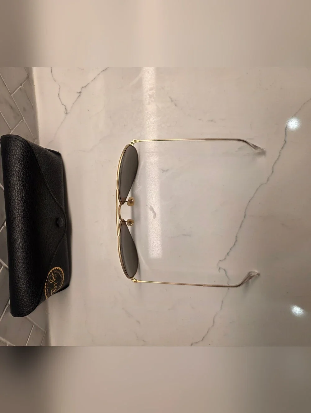 Classic Ray-Ban Aviators with Reflective Orange Lenses and Case